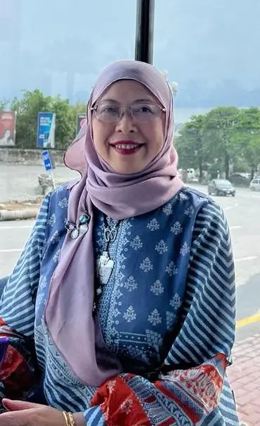 Tahira Sheikh, Mandarin & Tarbiya Teacher